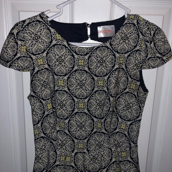 Adorable printed dress - Picture 2 of 5